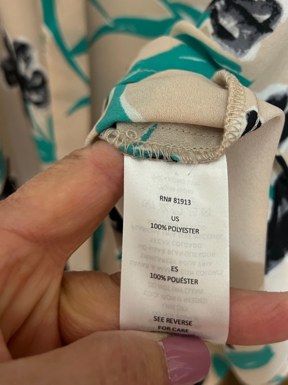 C&E Beige with Black & Teal Floral Sleeveless V-Neck with Tie Blouse Size L - Picture 7 of 7